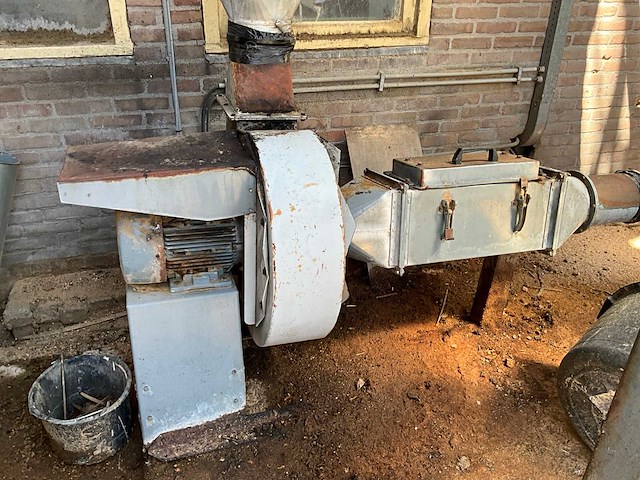 2004 dohogne system houtspanen silo 60m3 (c) - afbeelding 13 van  16