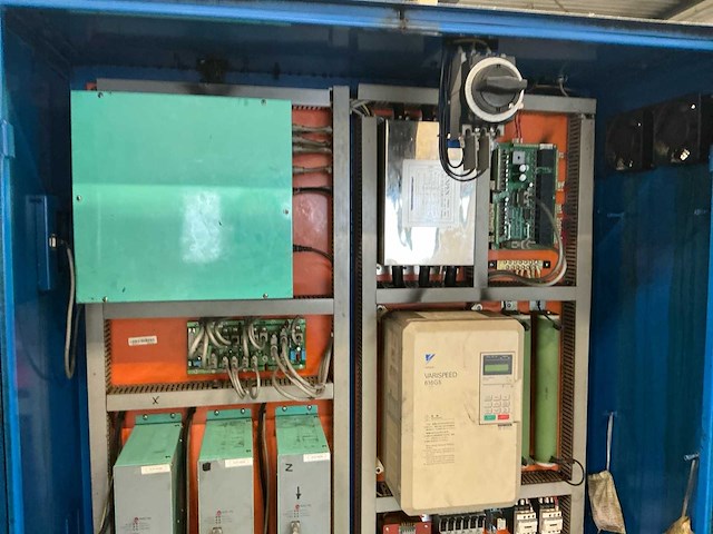 2004 dormac vic30 cnc-freesmachine - afbeelding 2 van  28