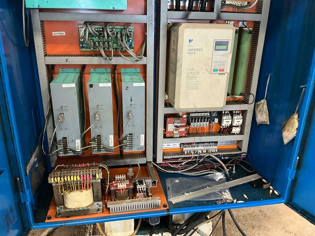 2004 dormac vic30 cnc-freesmachine - afbeelding 3 van  28