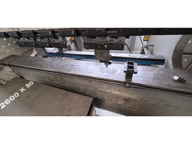 2004 ermak ap 2600 80 buigmachine - afbeelding 8 van  12