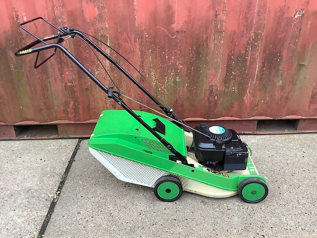 2004 etesia f-67160 grasmaaier - afbeelding 1 van  6