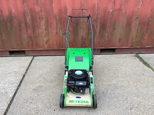 2004 etesia f-67160 grasmaaier - afbeelding 2 van  6