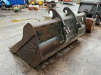 2004 eurosteel graafbak - afbeelding 2 van  5