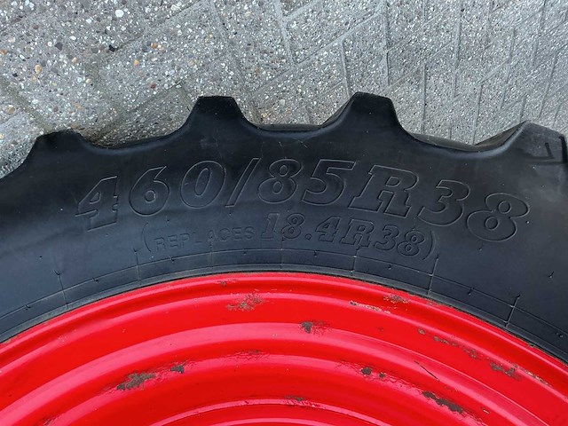 2004 fendt 410 vario vierwielaangedreven landbouwtractor - afbeelding 5 van  25