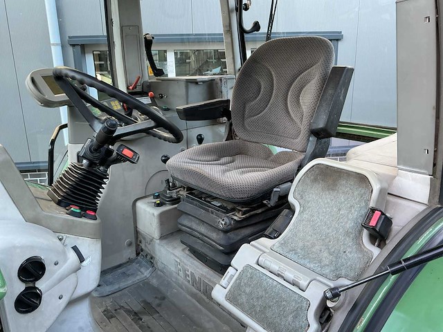 2004 fendt 410 vario vierwielaangedreven landbouwtractor - afbeelding 11 van  25