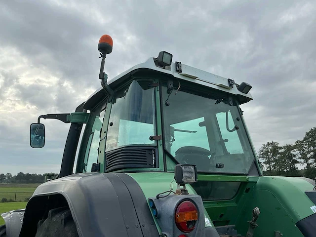 2004 fendt 714 vierwielaangedreven landbouwtractor - afbeelding 31 van  48