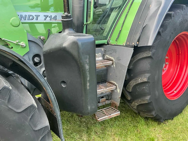 2004 fendt 714 vierwielaangedreven landbouwtractor - afbeelding 40 van  48