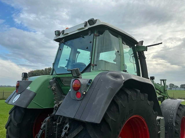2004 fendt 714 vierwielaangedreven landbouwtractor - afbeelding 30 van  48