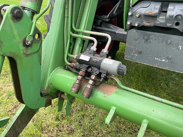 2004 fendt 714 vierwielaangedreven landbouwtractor - afbeelding 48 van  48