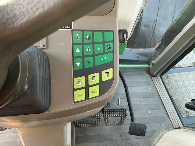 2004 fendt 818 vario tms vierwielaangedreven landbouwtractor - afbeelding 26 van  49