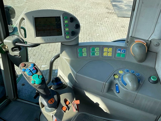 2004 fendt 916 vario tms vierwielaangedreven landbouwtractor - afbeelding 26 van  42