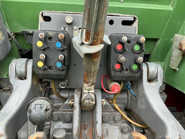 2004 fendt vario farmer 412 vierwielaangedreven landbouwtractor - afbeelding 19 van  39