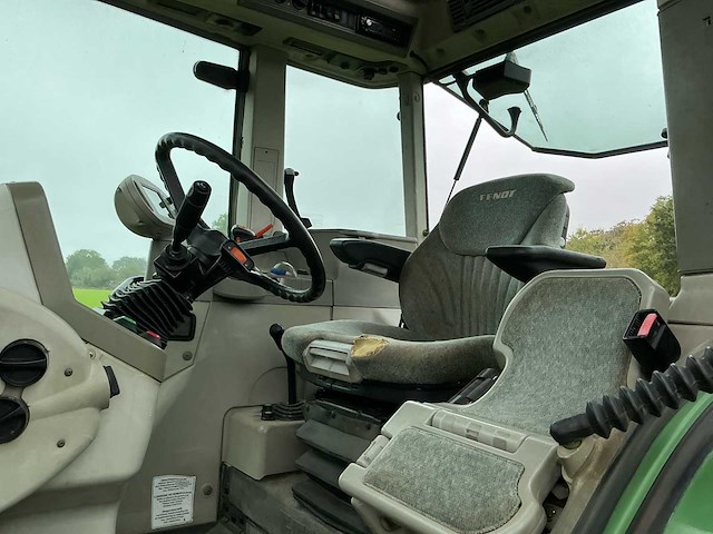 2004 fendt vario farmer 412 vierwielaangedreven landbouwtractor - afbeelding 31 van  39