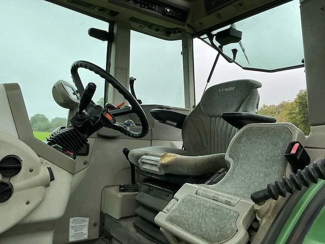 2004 fendt vario farmer 412 vierwielaangedreven landbouwtractor - afbeelding 29 van  39