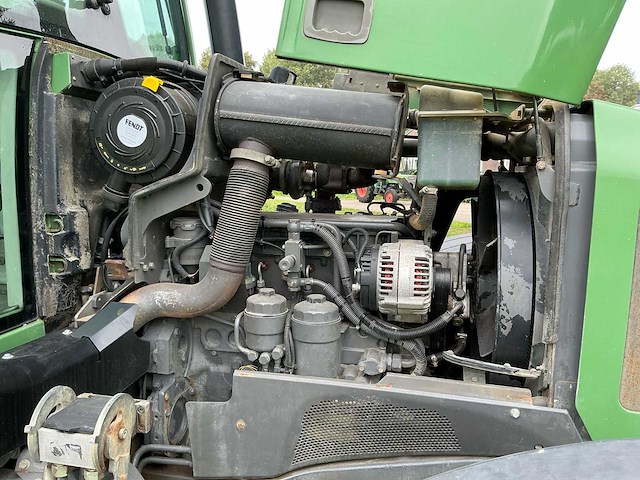 2004 fendt vario farmer 412 vierwielaangedreven landbouwtractor - afbeelding 1 van  1
