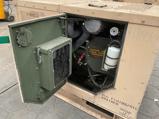2004 fermont mep-802a stroomgenerator - afbeelding 6 van  9
