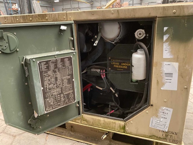 2004 fermont mep802a stroomgenerator - afbeelding 9 van  12