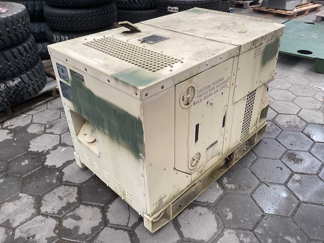 2004 fermont mep802a stroomgenerator - afbeelding 1 van  13