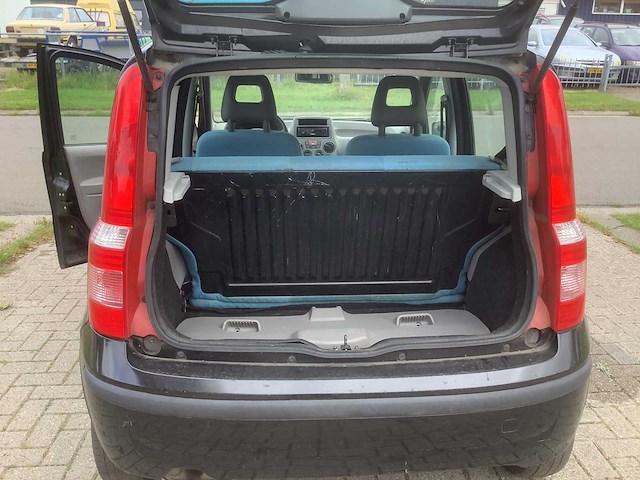 2004 fiat panda 1.2 dynamic personenauto - afbeelding 4 van  12