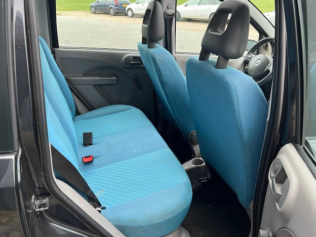 2004 fiat panda 1.2 sportsound personenauto - afbeelding 2 van  20