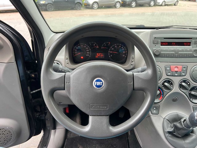 2004 fiat panda 1.2 sportsound personenauto - afbeelding 7 van  20