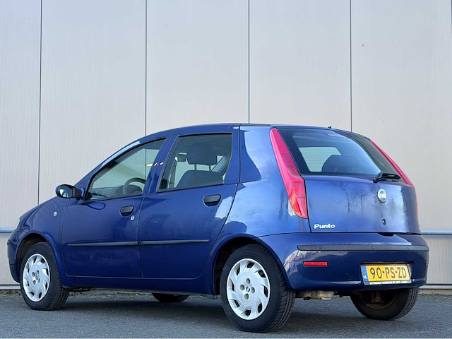 2004 fiat punto airco 1.4-16v dynamic personenauto - afbeelding 12 van  15