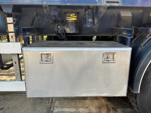 2004 floor flo-17-28s1 oplegger met hiab 130f2 kraan - afbeelding 3 van  26