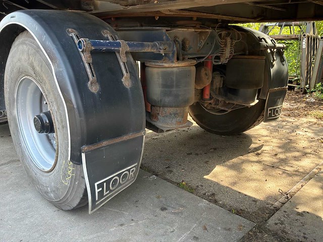 2004 floor flo-17-28s1 oplegger met hiab 130f2 kraan - afbeelding 8 van  26