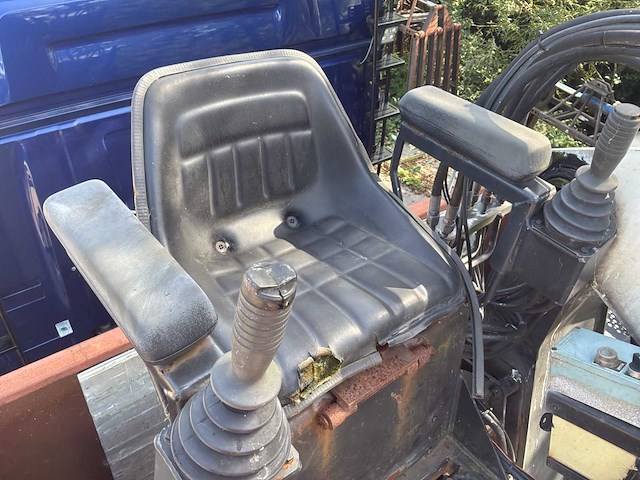 2004 floor flo-17-28s1 oplegger met hiab 130f2 kraan - afbeelding 18 van  26
