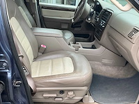 2004 ford explorer eddie bauer editie v8 4.6. - afbeelding 31 van  65