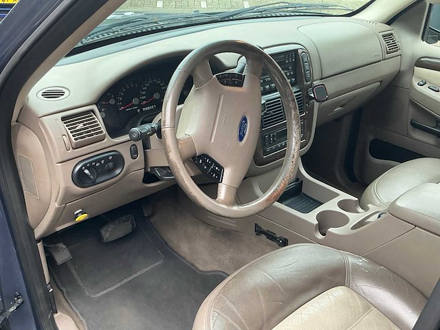 2004 ford explorer eddie bauer editie v8 4.6. - afbeelding 17 van  65
