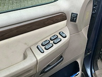 2004 ford explorer eddie bauer editie v8 4.6. - afbeelding 25 van  65