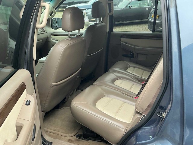 2004 ford explorer eddie bauer editie v8 4.6. - afbeelding 26 van  65