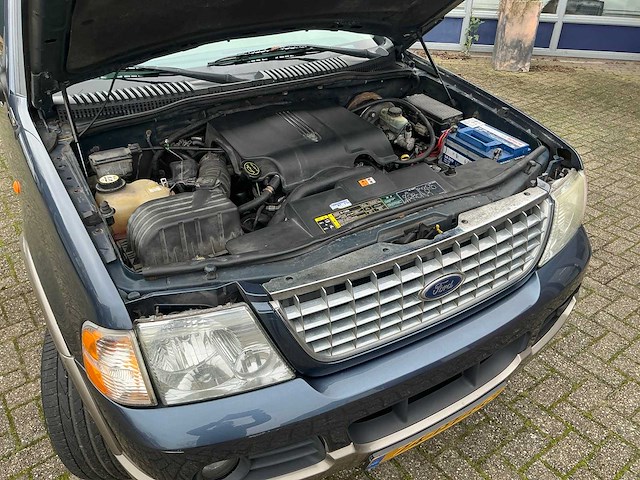 2004 ford explorer eddie bauer editie v8 4.6. - afbeelding 51 van  65