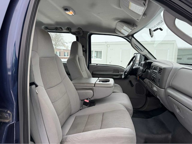 2004 ford f-350 xl super duty bedrijfswagen - afbeelding 20 van  38