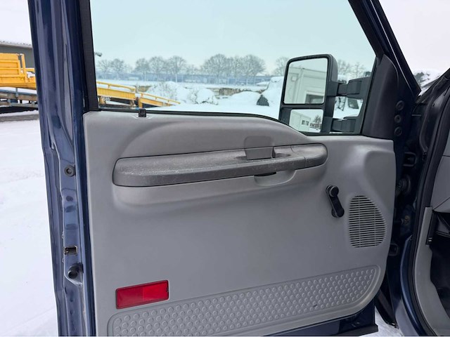 2004 ford f-350 xl super duty bedrijfswagen - afbeelding 2 van  9