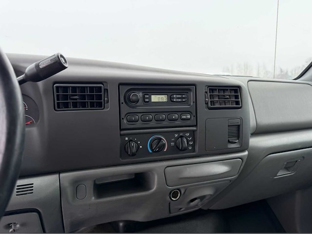 2004 ford f-350 xl super duty bedrijfswagen - afbeelding 10 van  36