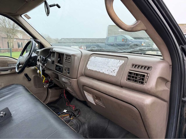 2004 ford f350 tv-350 7.3 v8 bedrijfswagen - afbeelding 3 van  26