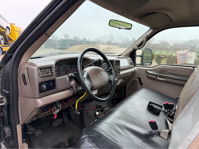 2004 ford f350 tv-350 7.3 v8 bedrijfswagen - afbeelding 6 van  26