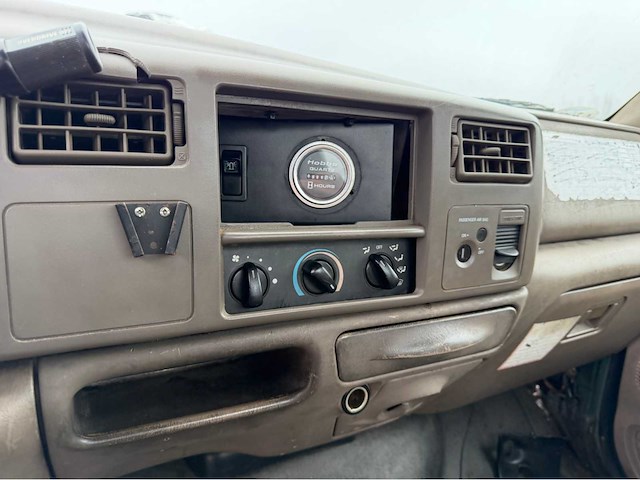 2004 ford f350 tv-350 7.3 v8 bedrijfswagen - afbeelding 10 van  26