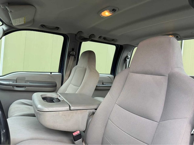2004 ford f350 xl super duty personenauto - afbeelding 7 van  32