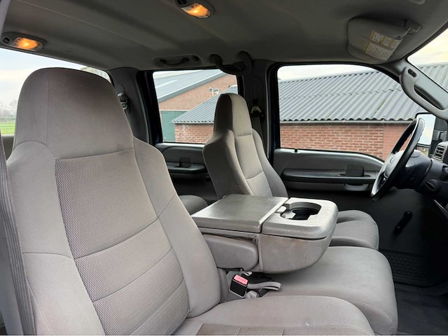 2004 ford f350 xl super duty personenauto - afbeelding 15 van  26
