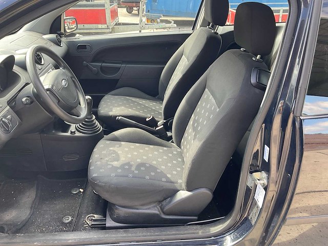 2004 ford fiesta 1.3 style personenauto - afbeelding 2 van  13