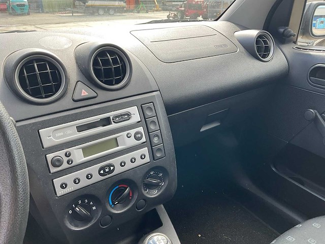 2004 ford fiesta 1.3 style personenauto - afbeelding 3 van  13