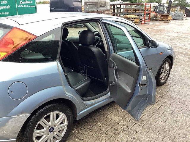 2004 ford focus 1.6-16v futura personenauto - afbeelding 9 van  19