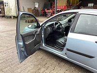 2004 ford focus 1.6-16v futura personenauto - afbeelding 17 van  19
