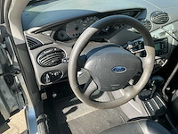 2004 ford focus wagon 1.6-16v futura personenauto - afbeelding 2 van  10