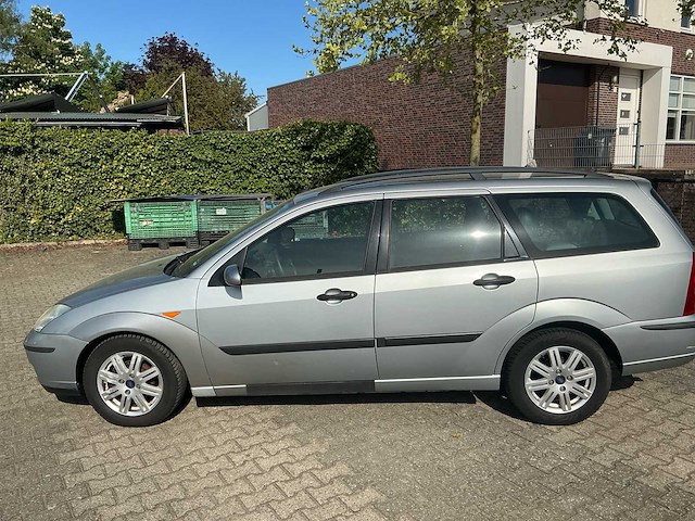 2004 ford focus wagon 1.6-16v futura personenauto - afbeelding 9 van  10