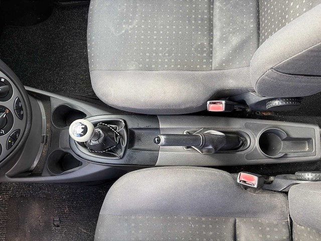 2004 ford focus wagon 1.6-16v trend personenauto - afbeelding 8 van  29