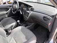 2004 ford focus wagon 1.6-16v trend personenauto - afbeelding 12 van  29